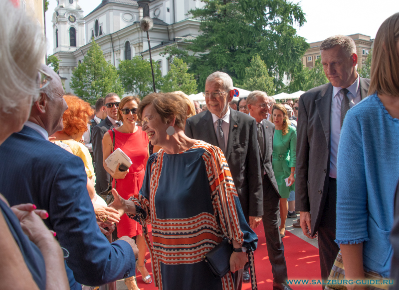 Президент Австрии Александр Ван Дер Беллен с супругой на открытии музыкальных фестивалей в Зальцбурге 2019 года