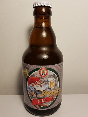 Schloss Brauerei Stein (Steiner) Stoaner Zwerg Pils (seit 1489) 4,9%, Stein an der Traun, Bayern