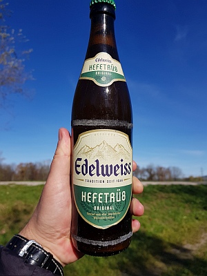 Edelweiss Hefetrüb Original (seit 1646) 5,3%, произодство Brau Union AG, Linz, Austria