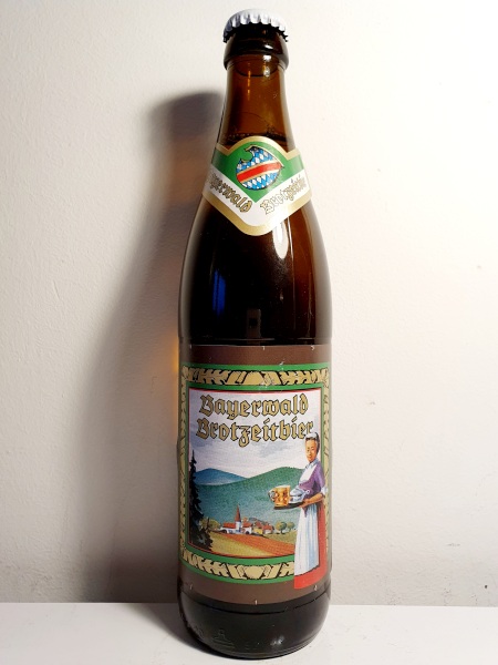 Bayerwald Brotzeitbier 4,9% Brauerei Hacklberg, Passau, Bayern, Deutschland