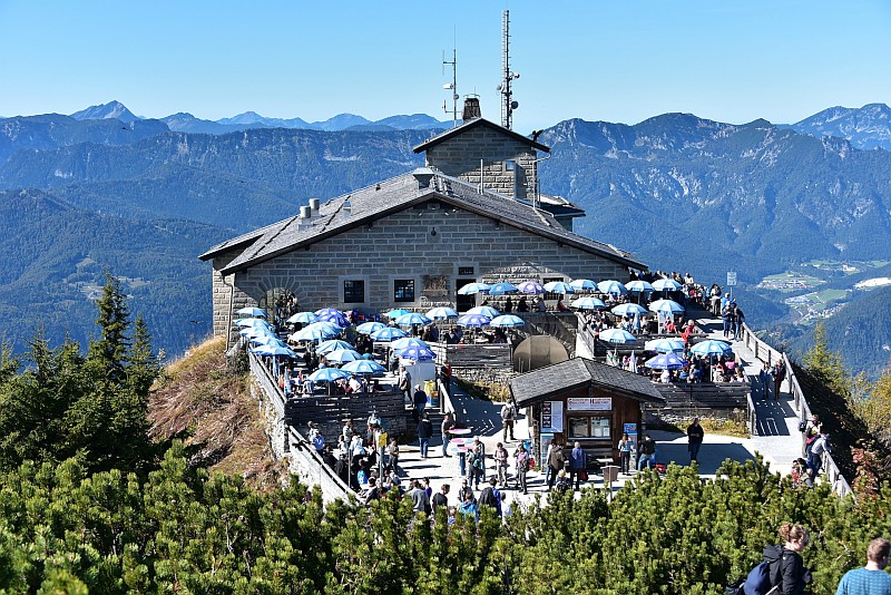 Орлиное гнездо или Кельштайнхаус - дом Гитлера в Баварских Альпах